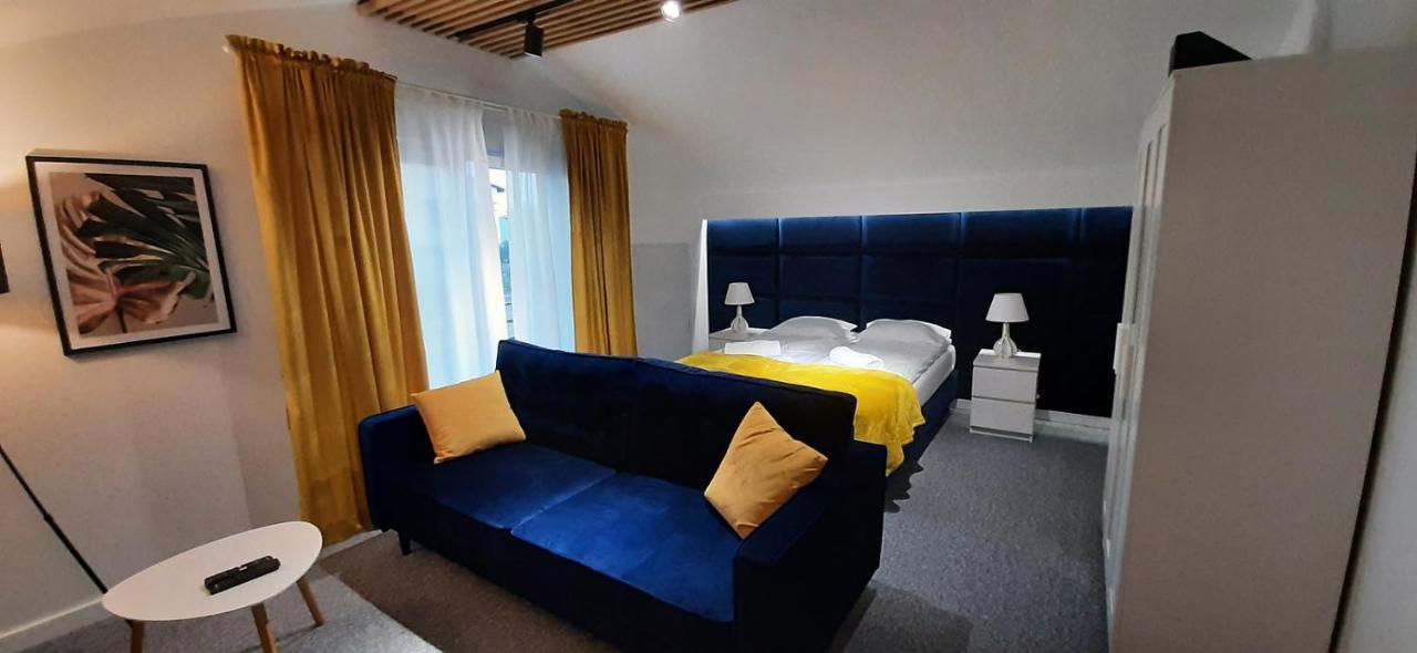 Apartament Willa Pod Sosnami Zator Przeciszow Bagian luar foto